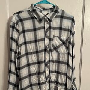 Market & Spruce Plaid Button-Up - Women’s Large